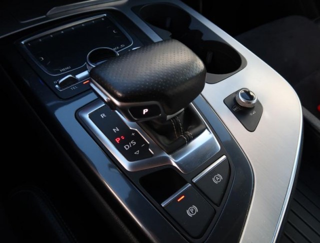 Audi Q7  3.0 TDI S-Line