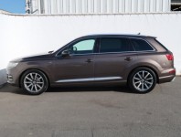 Audi Q7  3.0 TDI S-Line