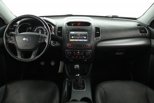 Kia Sorento  2.2 CRDi 
