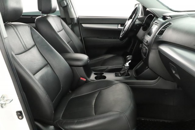 Kia Sorento  2.2 CRDi 