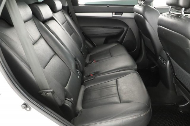 Kia Sorento  2.2 CRDi 
