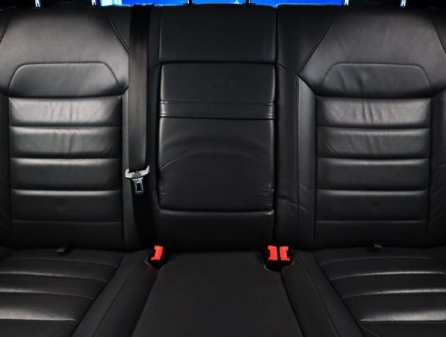 Volkswagen Touareg  3.0 TDI 