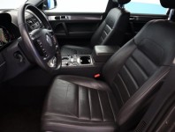 Volkswagen Touareg  3.0 TDI 