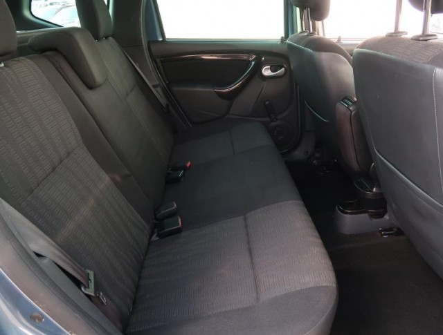Dacia Duster  1.6 16V 
