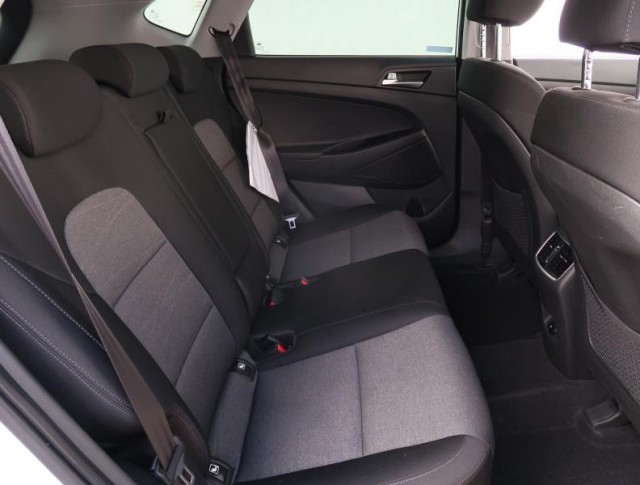 Hyundai Tucson  1.6 CRDi Trikolor