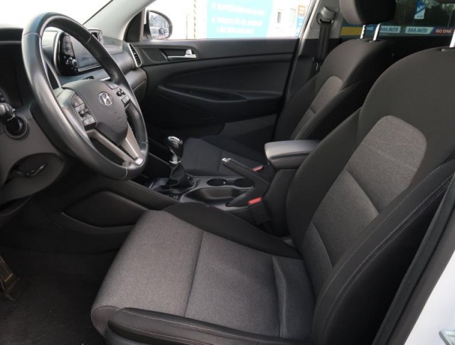 Hyundai Tucson  1.6 CRDi Trikolor