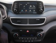 Hyundai Tucson  1.6 CRDi Trikolor