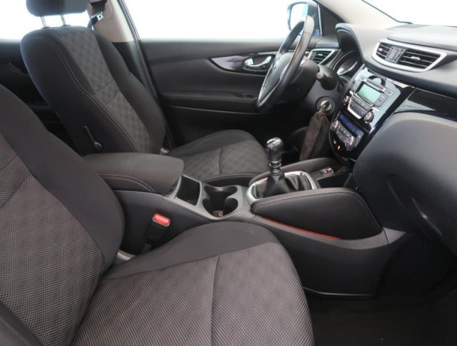 Nissan Qashqai  1.2 DIG-T 