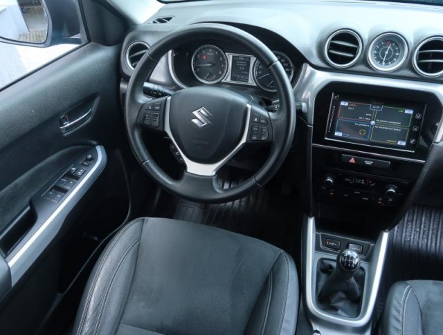 Suzuki Vitara  1.6 VVT Elegance