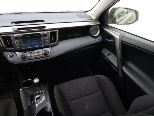 Toyota RAV 4  2.0 VVT-i Style