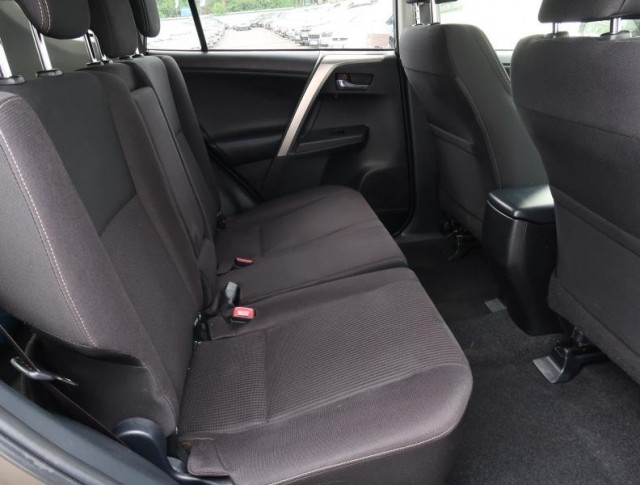 Toyota RAV 4  2.0 VVT-i Style
