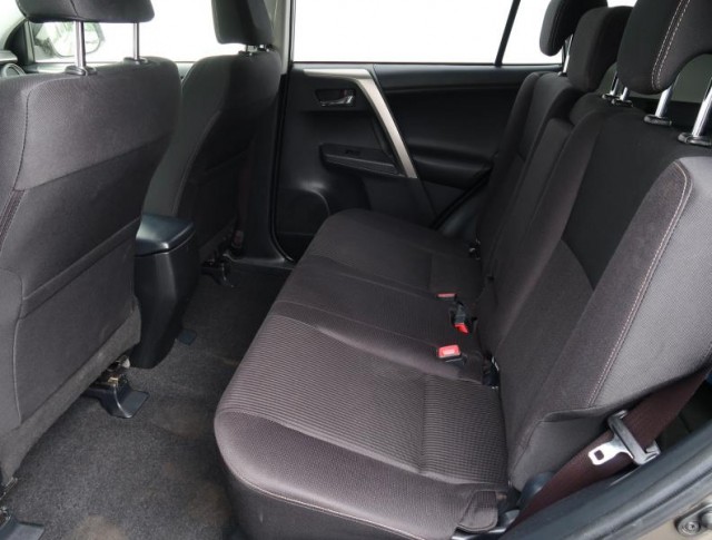 Toyota RAV 4  2.0 VVT-i Style