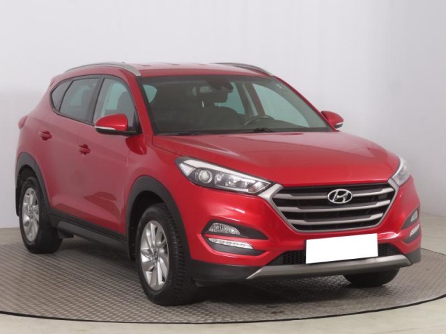 Hyundai Tucson  1.7 CRDi Trikolor