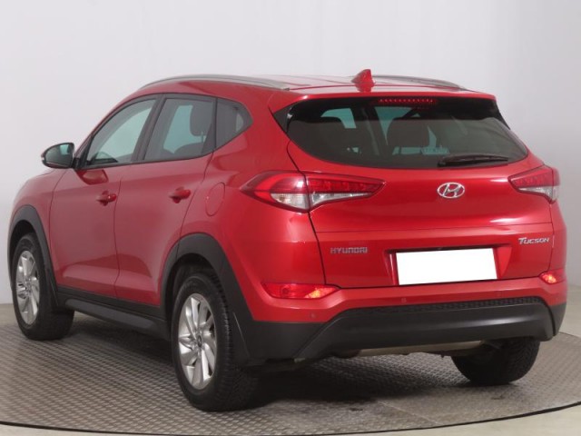 Hyundai Tucson  1.7 CRDi Trikolor