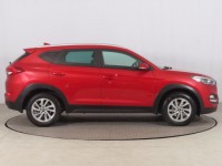 Hyundai Tucson  1.7 CRDi Trikolor