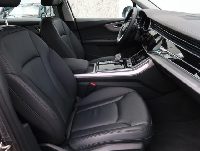 Audi Q7  50 TDI S-Line