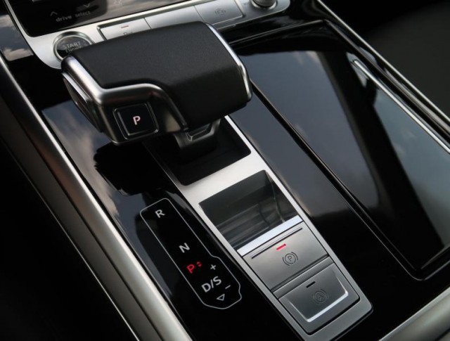 Audi Q7  50 TDI S-Line