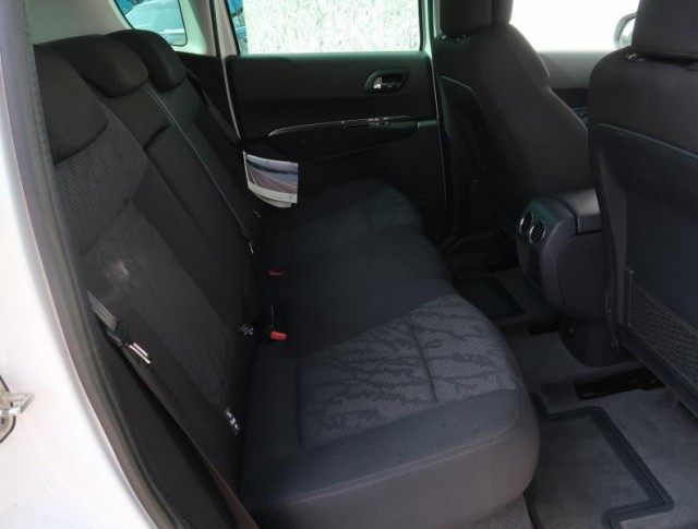 Peugeot 3008  1.6 HDi 