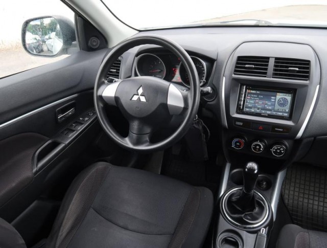 Mitsubishi ASX  1.6 MIVEC 