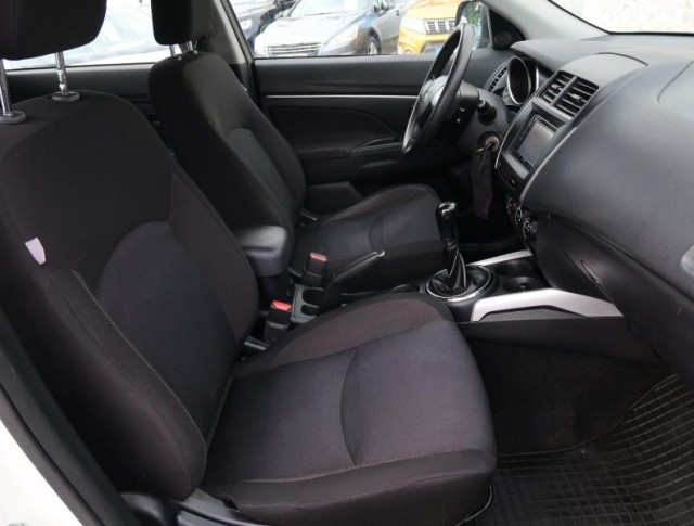Mitsubishi ASX  1.6 MIVEC 