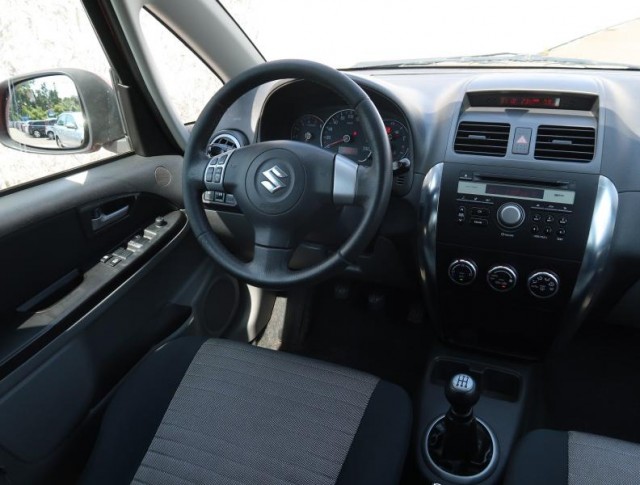 Suzuki SX4  1.6 VVT GLX