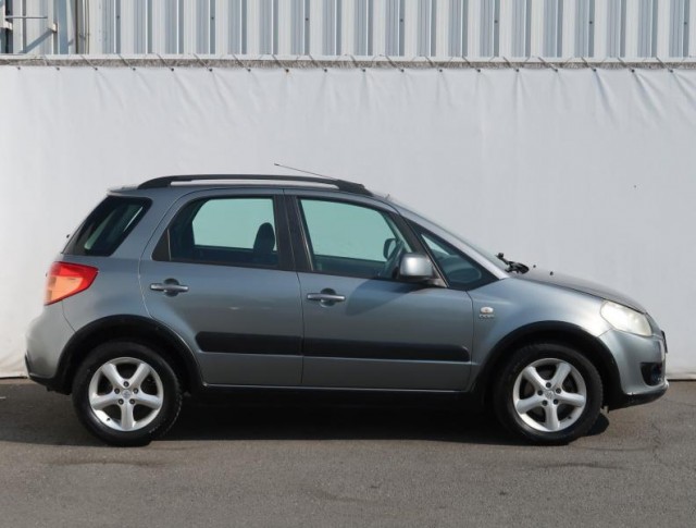 Suzuki SX4  1.6 DDiS GL