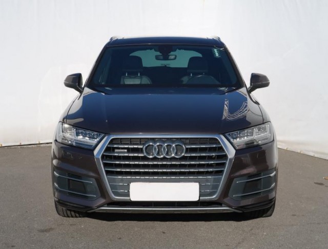 Audi Q7  3.0 TDI S-Line