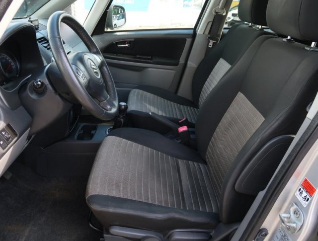 Suzuki SX4  1.6 VVT GLX