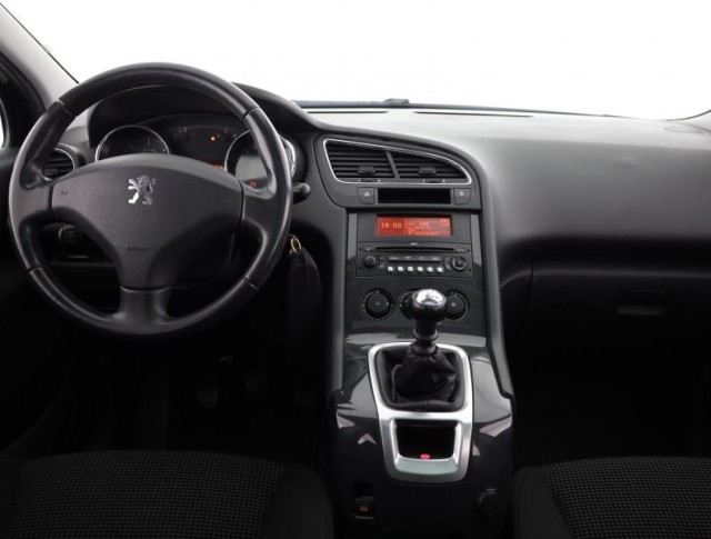 Peugeot 5008  1.6 HDi 