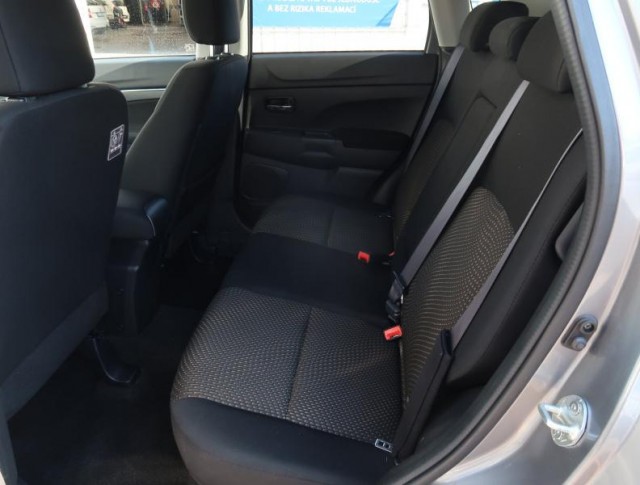 Mitsubishi ASX  1.6 MIVEC 