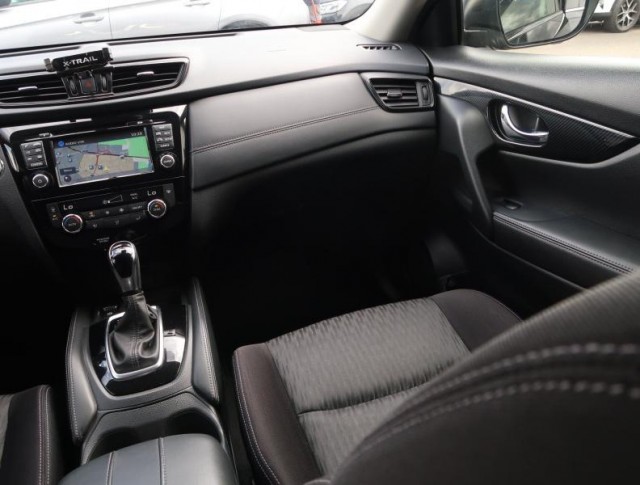 Nissan X-Trail  2.0 dCi Connect