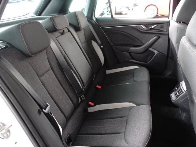 Škoda Kamiq  1.5 TSI First Edition