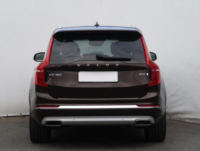 Volvo XC90  B5 AWD 