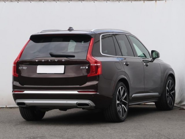 Volvo XC90  B5 AWD 