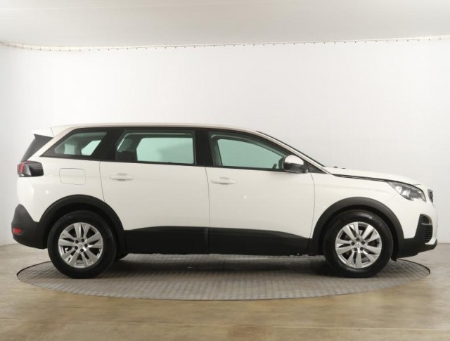 Peugeot 5008  PureTech 130 Active