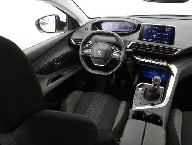 Peugeot 5008  PureTech 130 Active