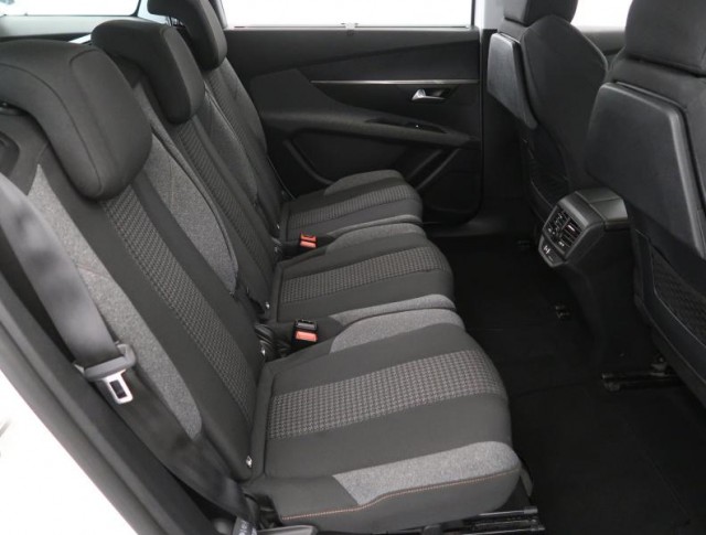 Peugeot 5008  PureTech 130 Active
