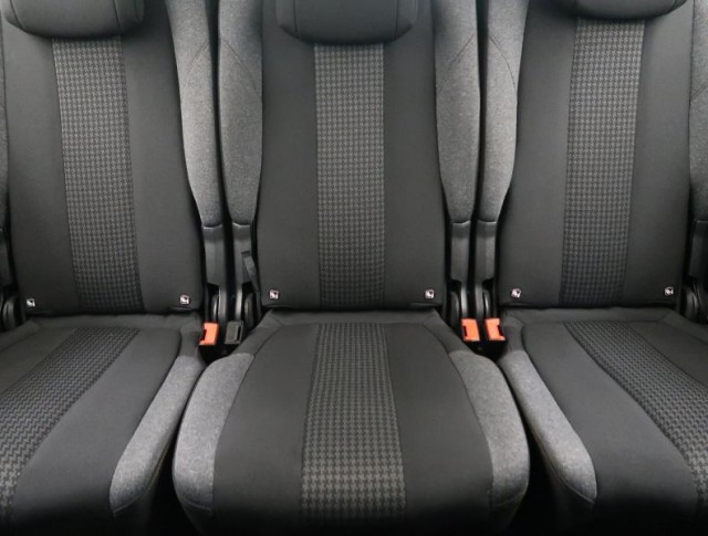 Peugeot 5008  PureTech 130 Active