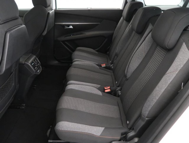 Peugeot 5008  PureTech 130 Active