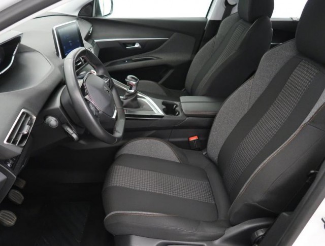 Peugeot 5008  PureTech 130 Active