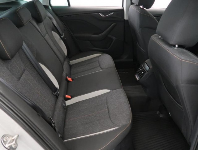 Škoda Kamiq  1.5 TSI 