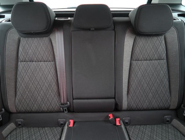 Škoda Karoq  1.5 TSI Style