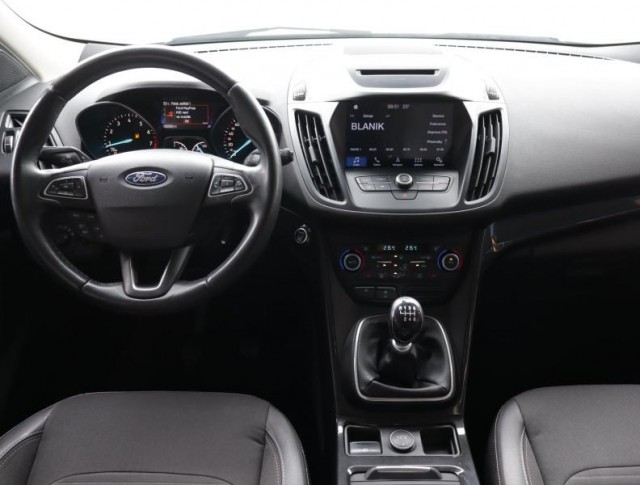 Ford Kuga  1.5 EcoBoost Titanium
