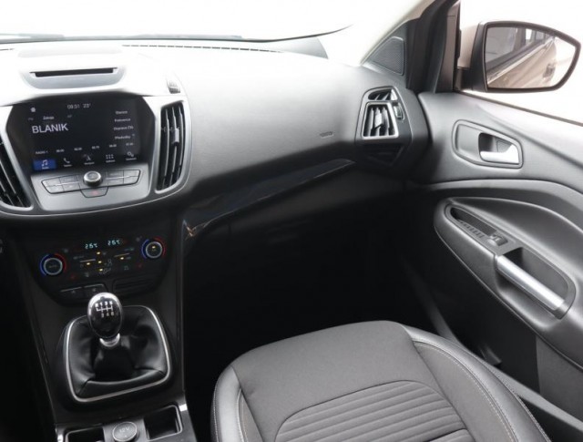 Ford Kuga  1.5 EcoBoost Titanium