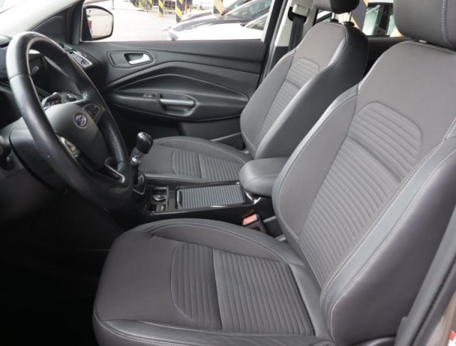Ford Kuga  1.5 EcoBoost Titanium