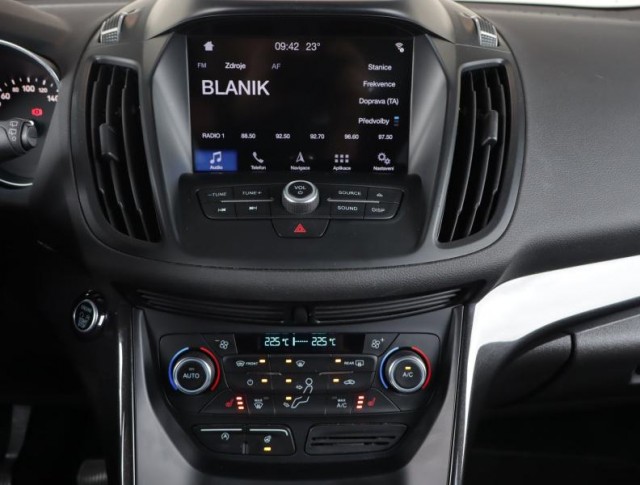 Ford Kuga  1.5 EcoBoost Titanium