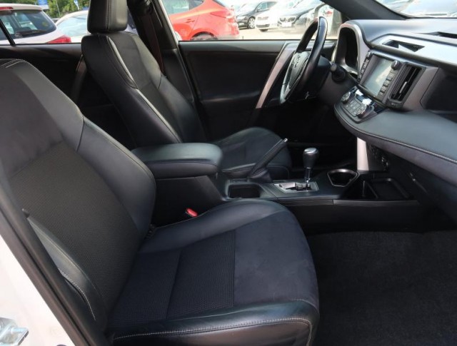 Toyota RAV 4  2.5 Hybrid 