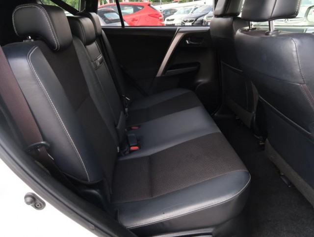 Toyota RAV 4  2.5 Hybrid 