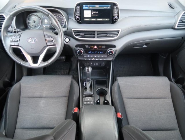 Hyundai Tucson  1.6 CRDi Trikolor