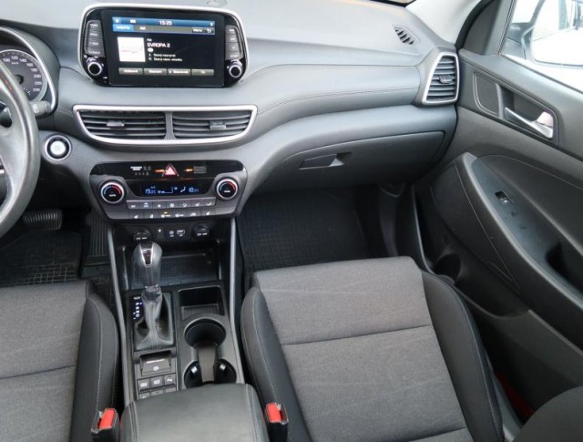 Hyundai Tucson  1.6 CRDi Trikolor